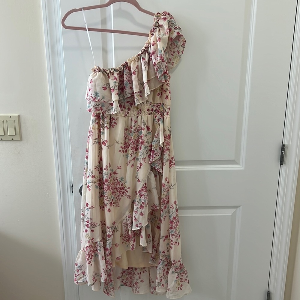 Lulus floral one shoulder dress size S